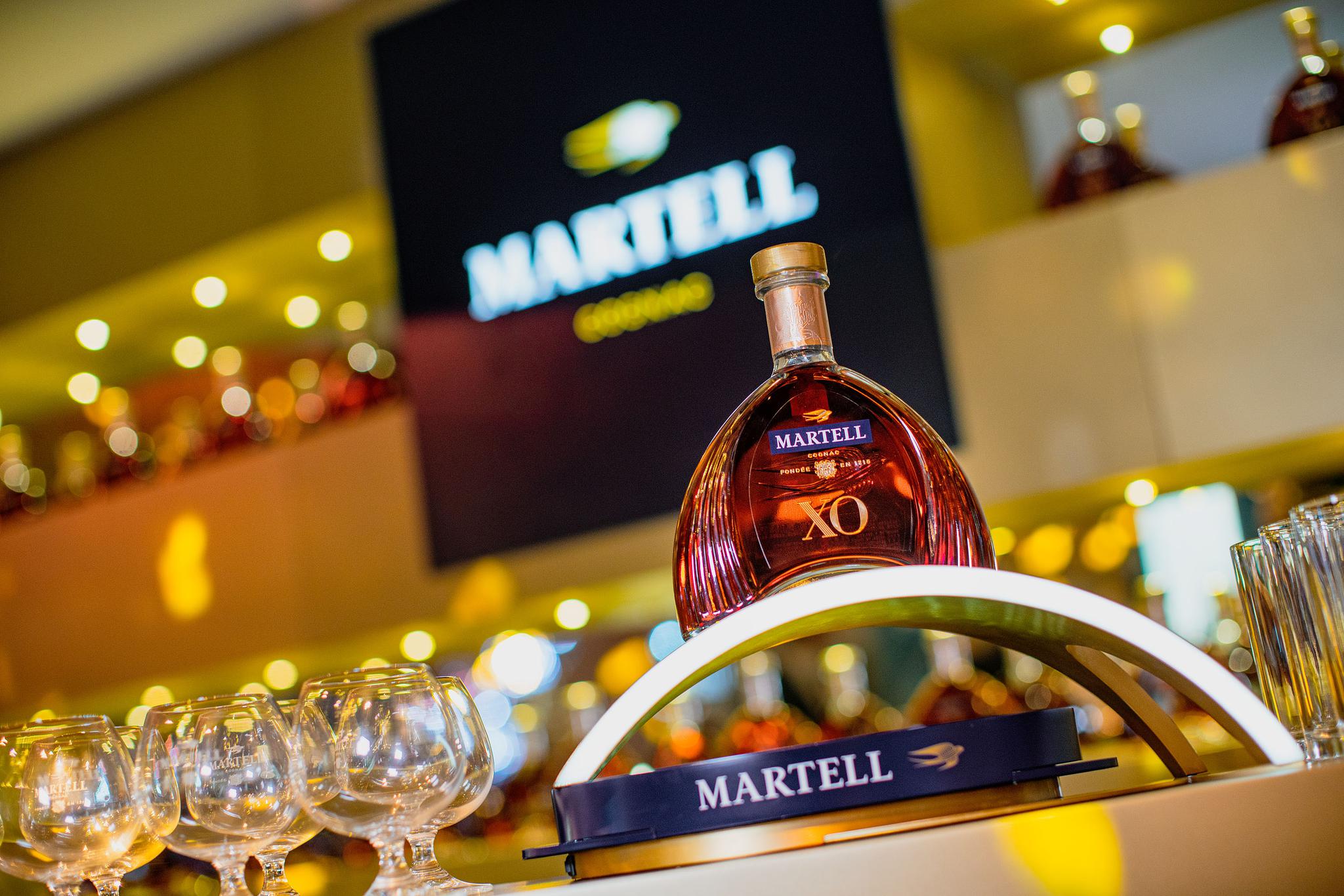 近日,法国著名干邑品牌@马爹利martell 于深圳开启了一场精彩派对
