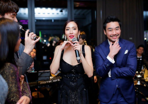 泰星aump男友甜蜜秀恩爱matt前男友点赞支持她新剧