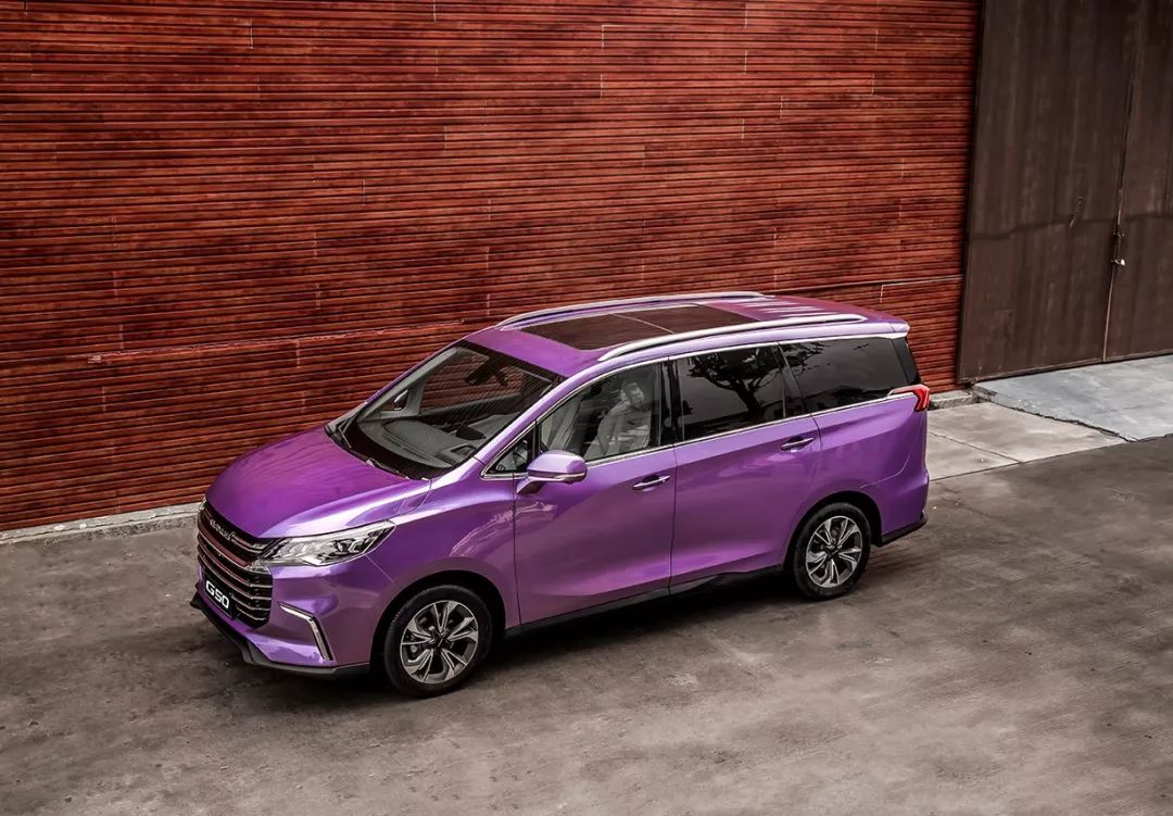 这款10万元的mpv竟能"私人订制"!-新浪汽车