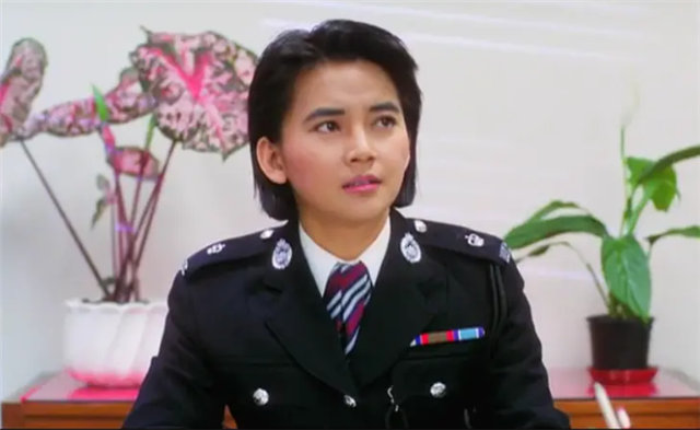 霸王花》,除了胡慧中之外,还有惠英红,柏安妮,吴君如,陈雅伦,简慧真