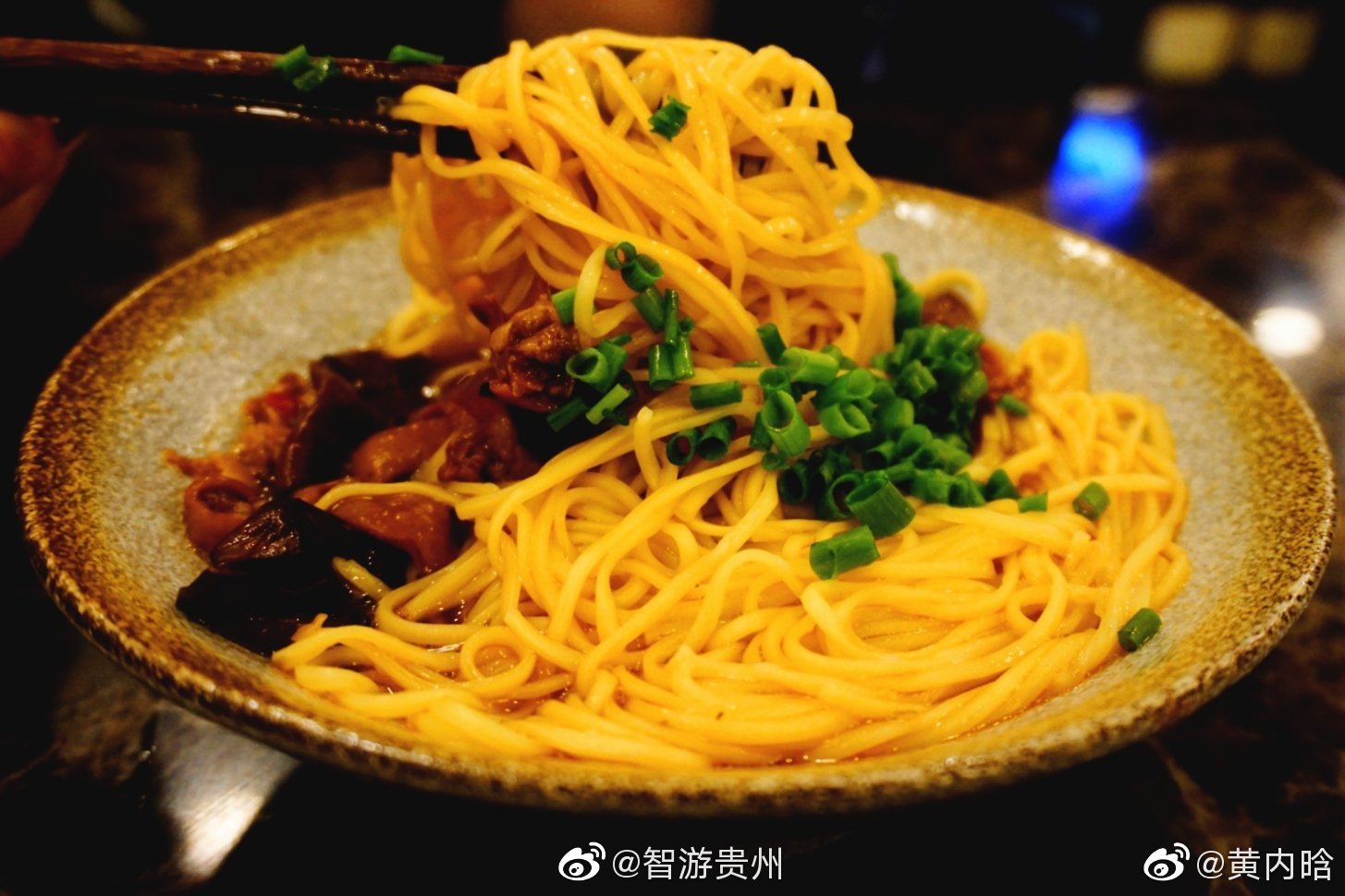 贵州美食日记 丨 小吃贵州镇远古镇 Δ 豆腐圆子 Δ