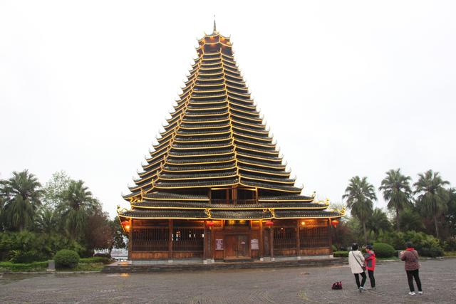 广西柳州:世界第一鼓楼"三江鼓楼"!