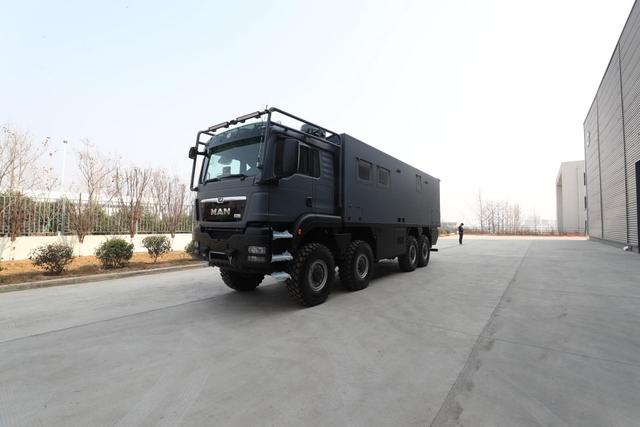 46112洛阳房车展德野诺马迪森携千万级重磅越野房车首发亮相