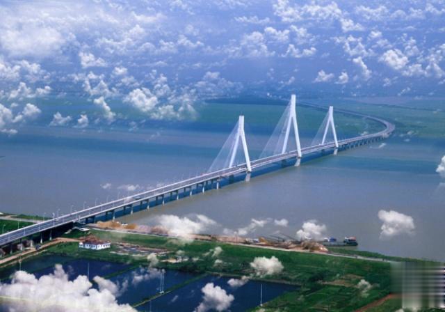 台湾海峡最窄的地方有多宽?能填埋成陆地,或者修建跨海大桥吗?