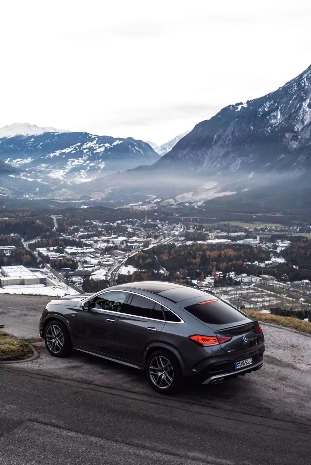 海外试驾丨冰与火之歌，奥地利首试全新梅赛德斯-AMG GLE 53 Coupe
