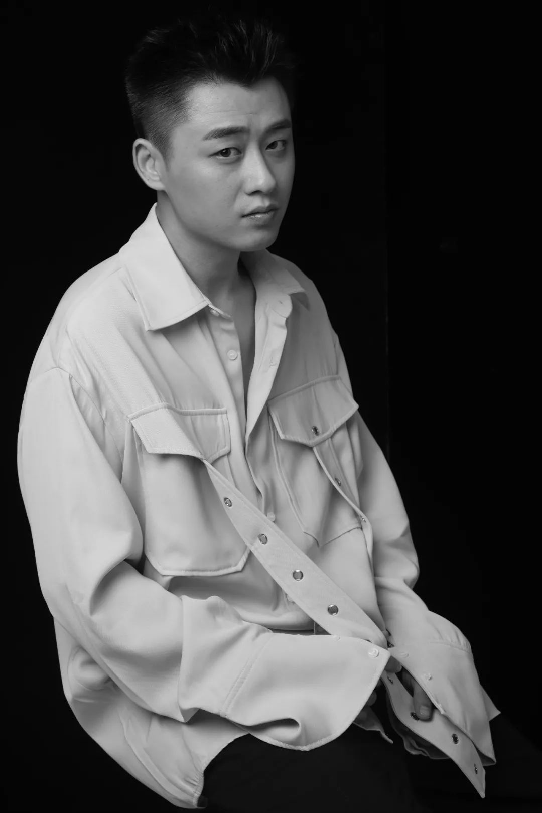 当卸岭力士化身忠诚小奶狗,张承——为你解锁艺人身上的n种可能