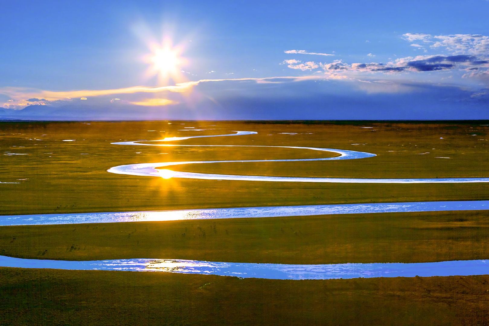 看了电影《飞驰人生》被电影中的取景地——新疆巴音布鲁克的美景所