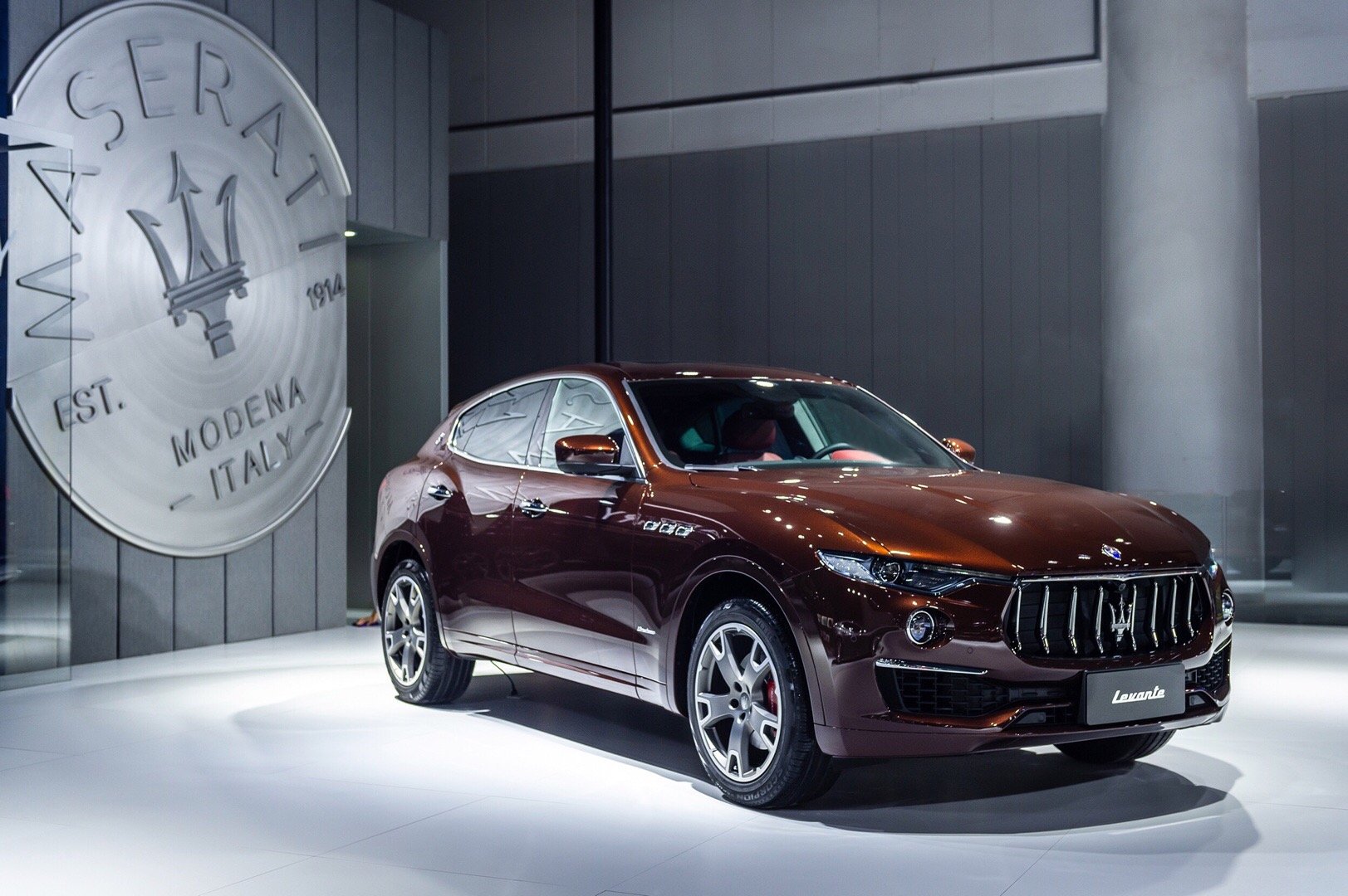 意大利超豪华汽车品牌@玛莎拉蒂_maserati 近日携全球限量版车型及201