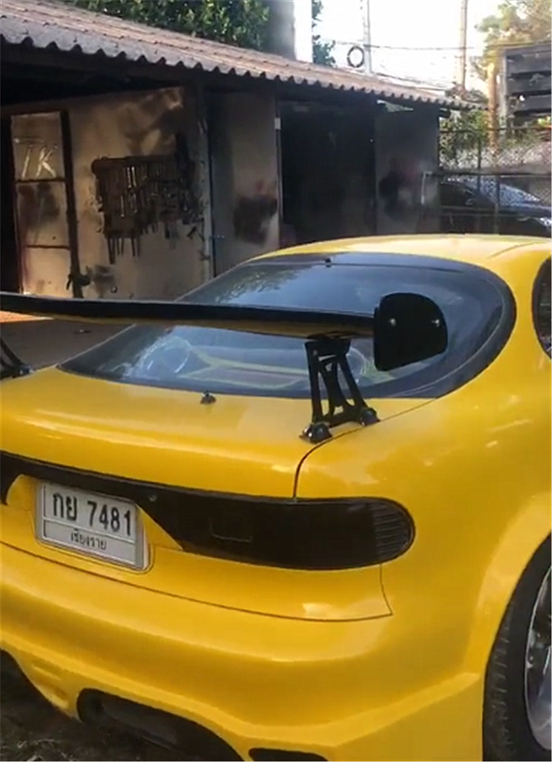 买新款的bba入门级车型,哪一辆的外观设计不比这款丰田士力架跑车差