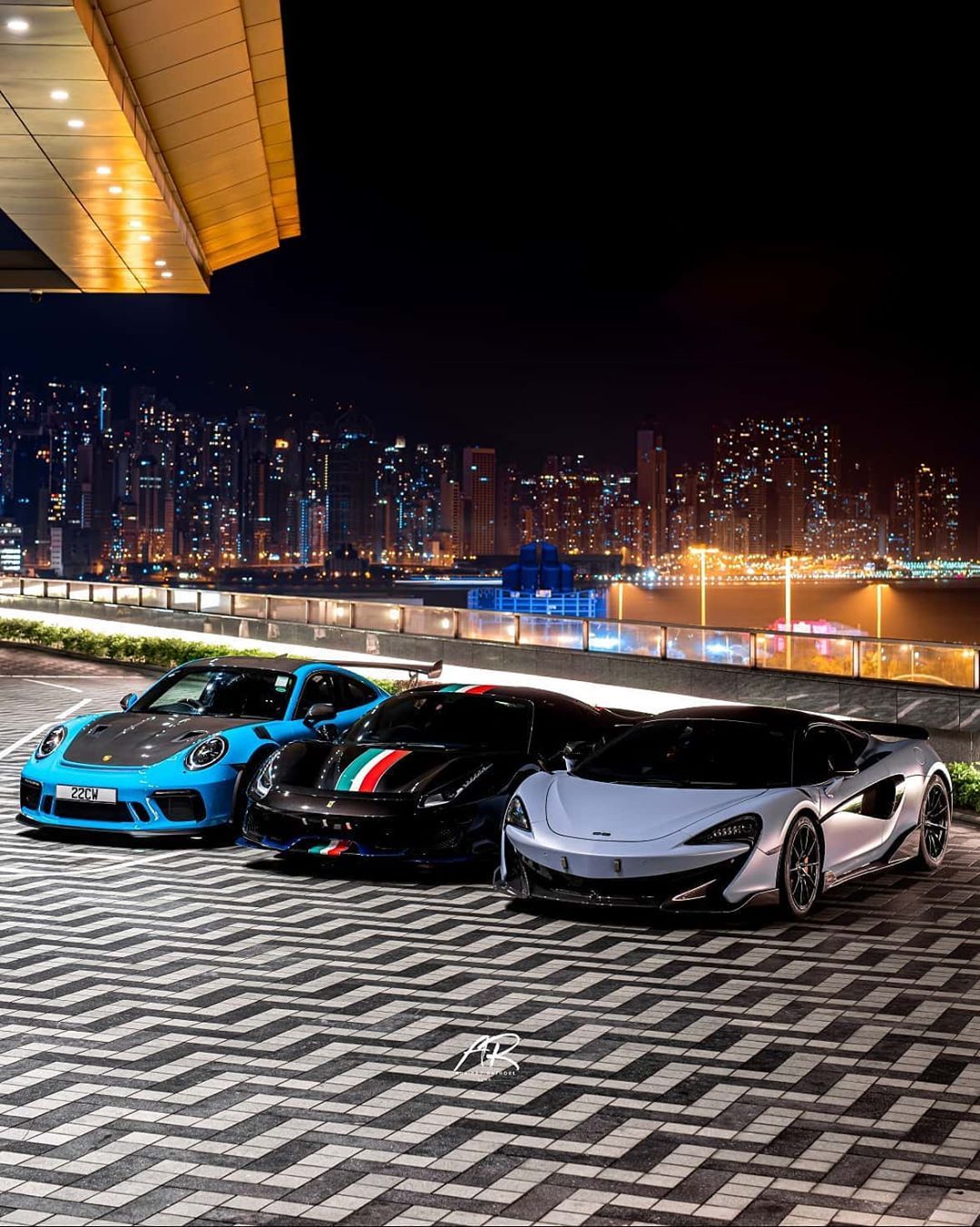 三选一：法拉利 488 Pista vs <a class=