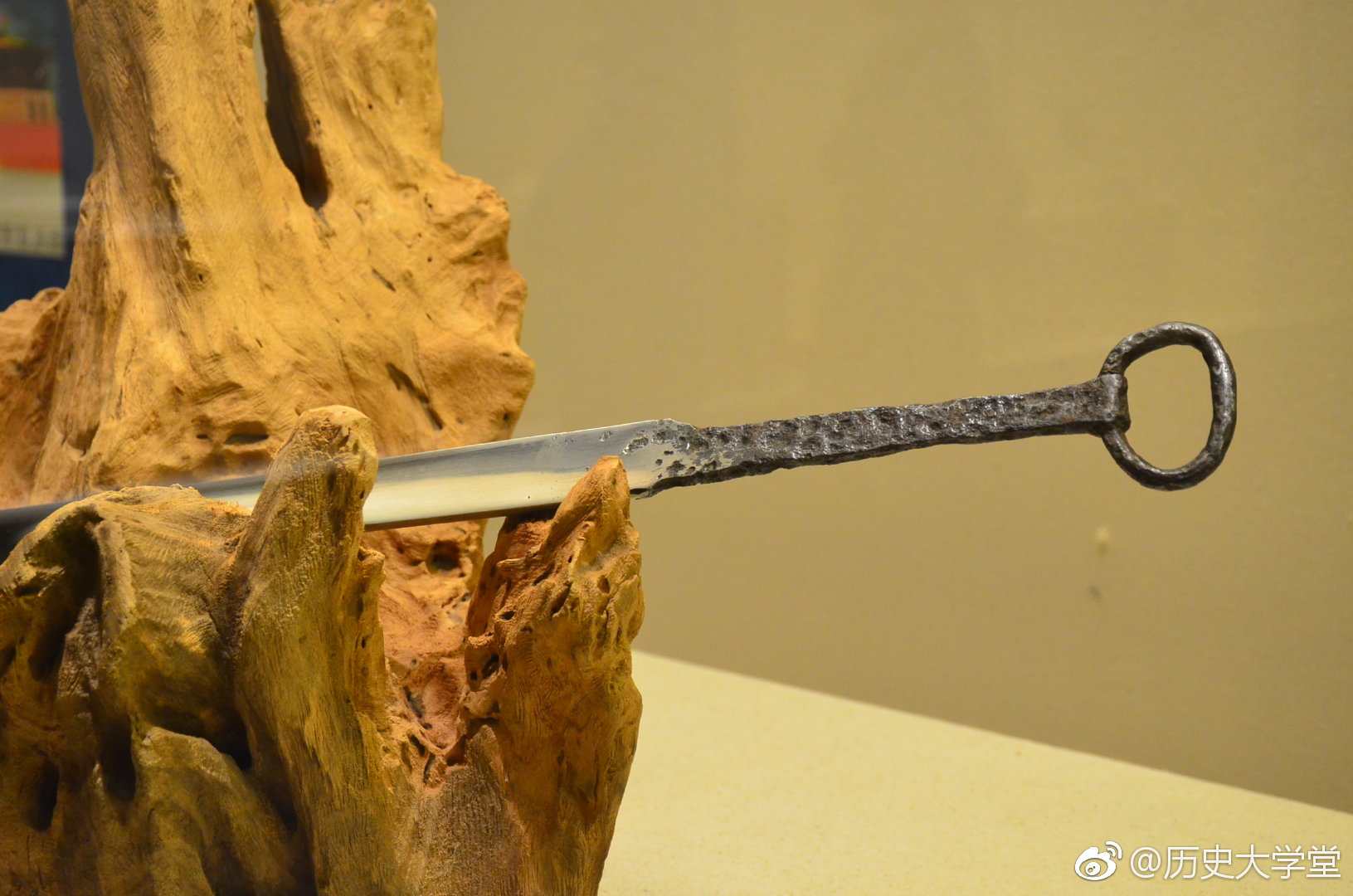 唐代环首直刃铁刀环首刀诞生于我国汉代