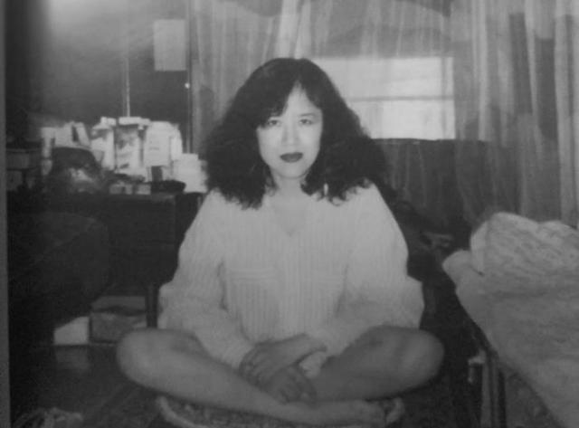 天妒红颜!女诗人伊蕾走了,但她的诗歌之心永远活着!|伊蕾|诗人|诗歌_