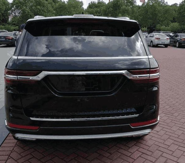 众泰t900惊艳亮相,一看实车,车友:又认了一个"娘"?-新浪汽车