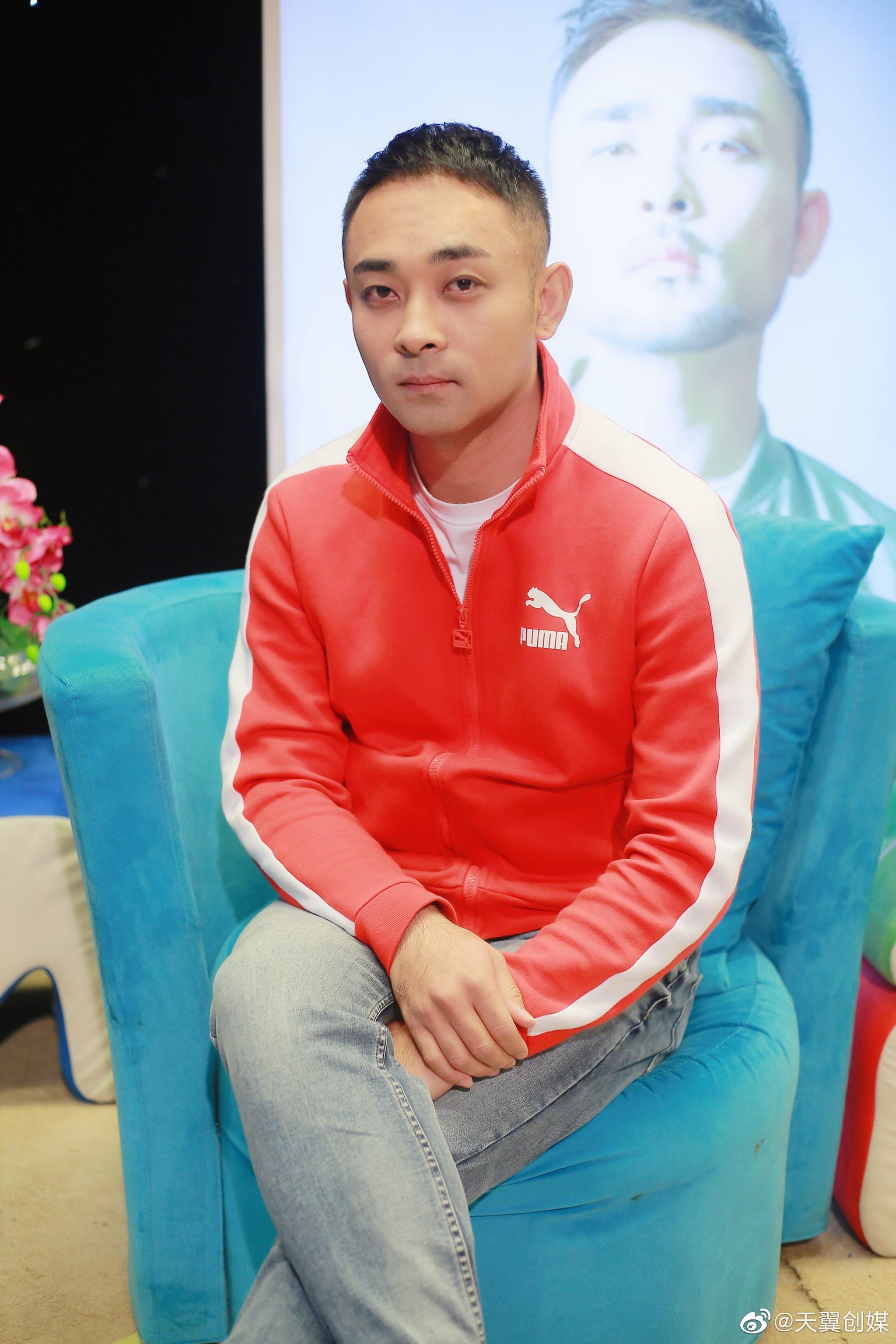 演员 旌鸣 影视红星访 放下"自我"成为角色