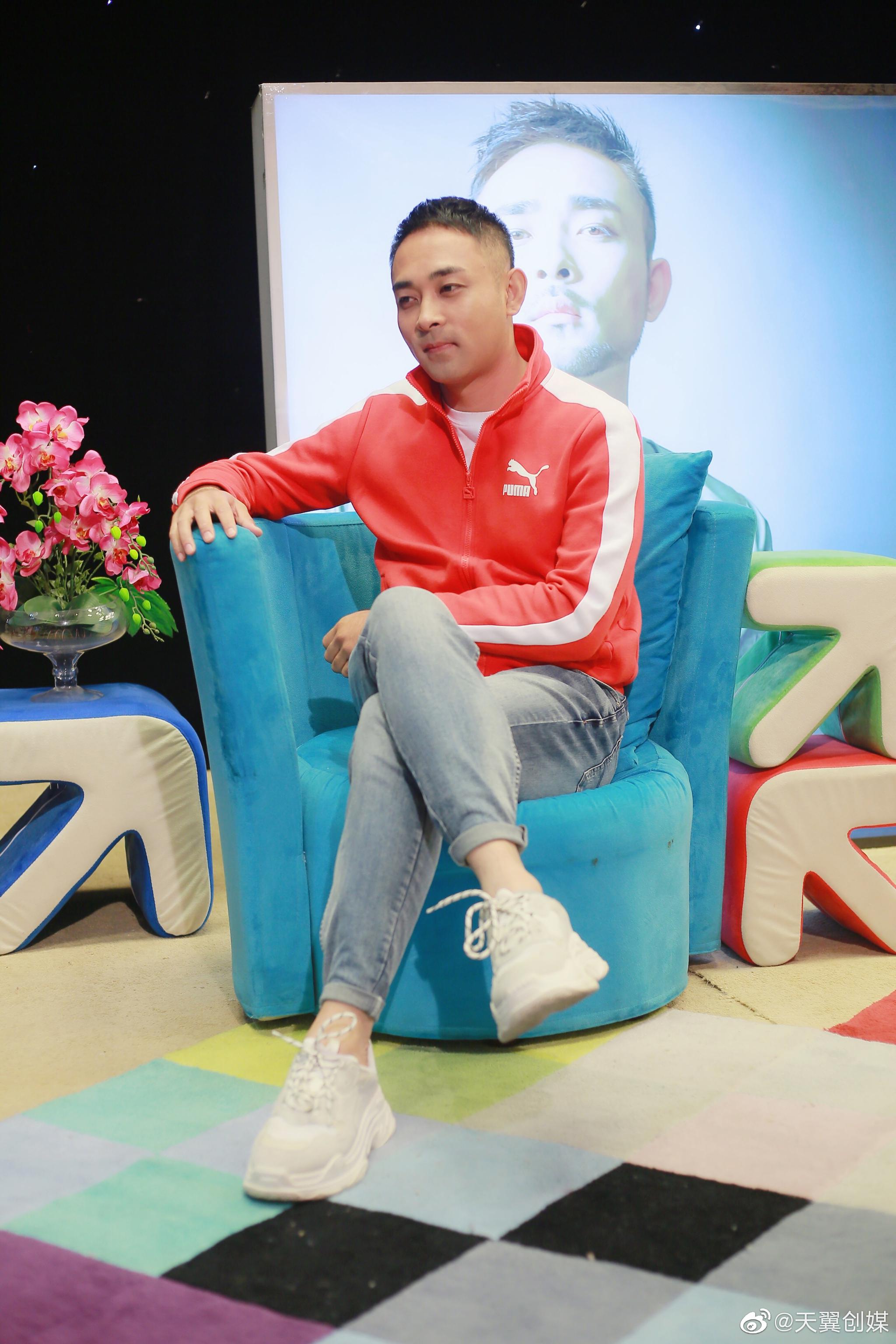 演员 旌鸣 影视红星访 放下"自我"成为角色