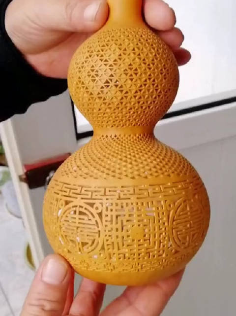 葫芦工艺——镂空雕刻