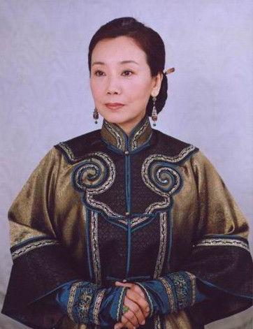 8年恋爱38年婚姻,在娱乐圈40载零绯闻两获飞天奖,陈宝国真爷们