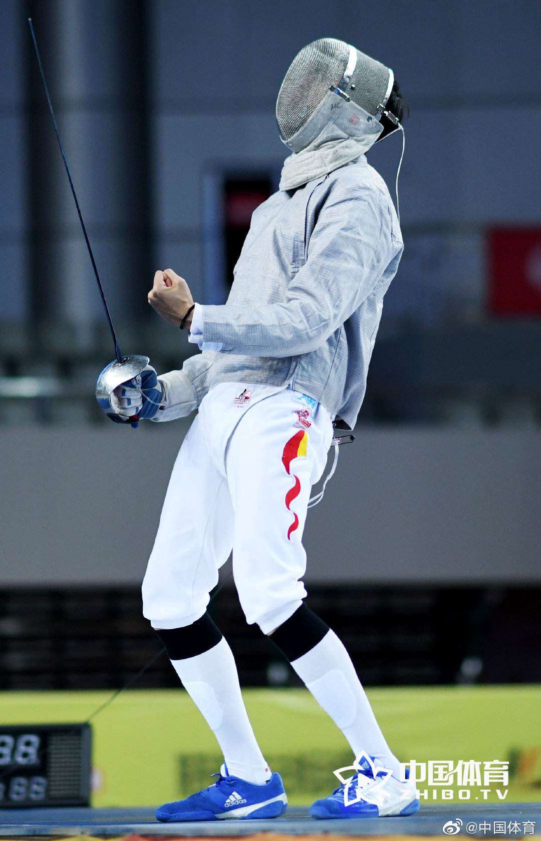 许英明夺得全国击剑锦标赛男子佩剑个人冠军