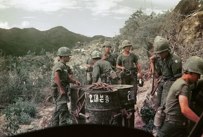 此国派遣军队入侵越南,美军指挥官:你确定我们请的不是日本军队