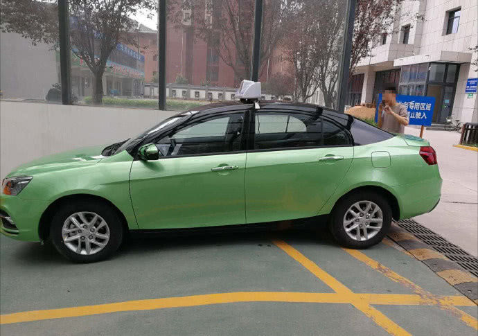 西安吉利甲醇出租车正式亮相,不仅环保还有"特权"!