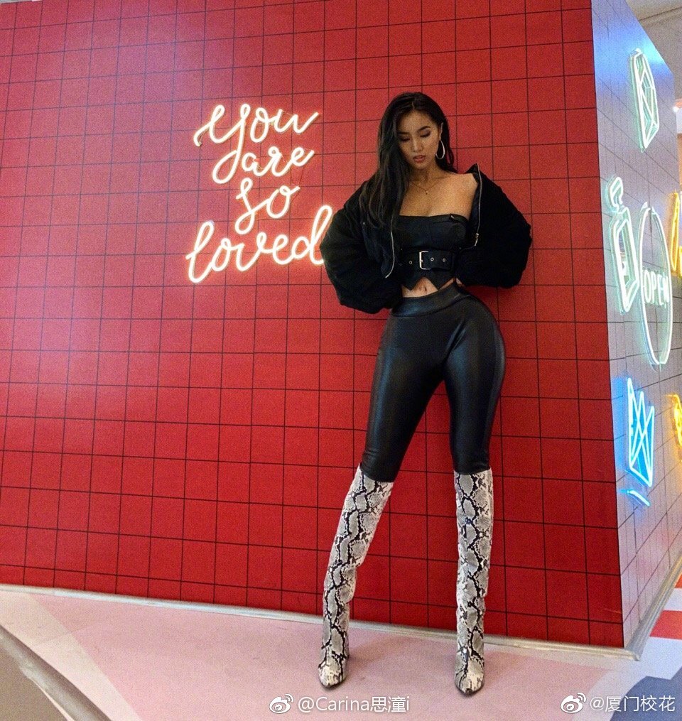 carina思潼  67她叫邱思潼 ,毕业西华师范大学,身高168cm,身材