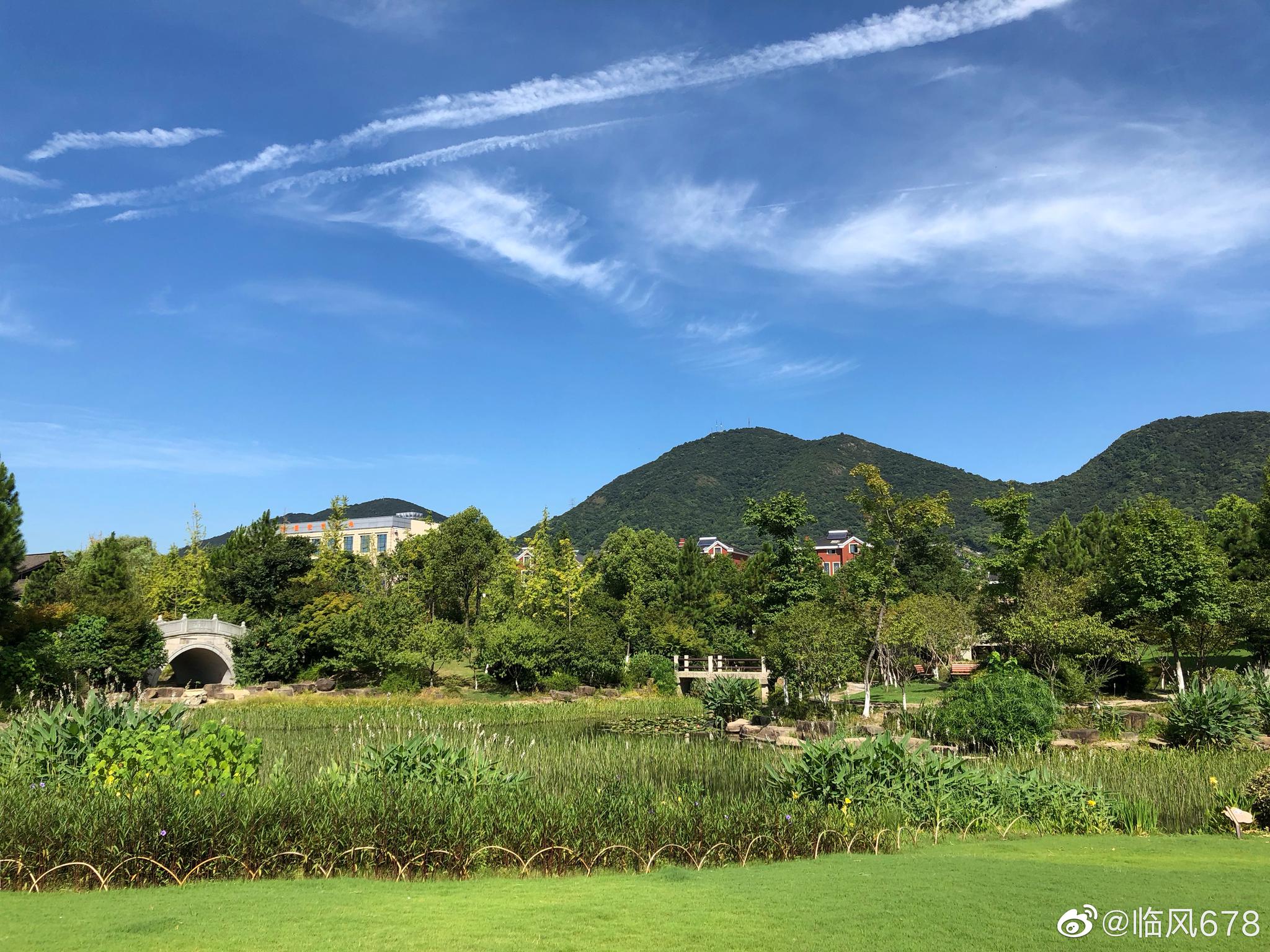 蓝天下的皋亭山|皋亭山|蓝天_新浪新闻