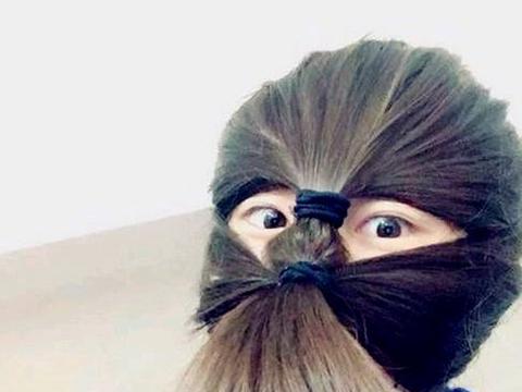 吴亦凡,黄子韬世纪同框倒放图太搞笑了,感觉分分钟能打起来!