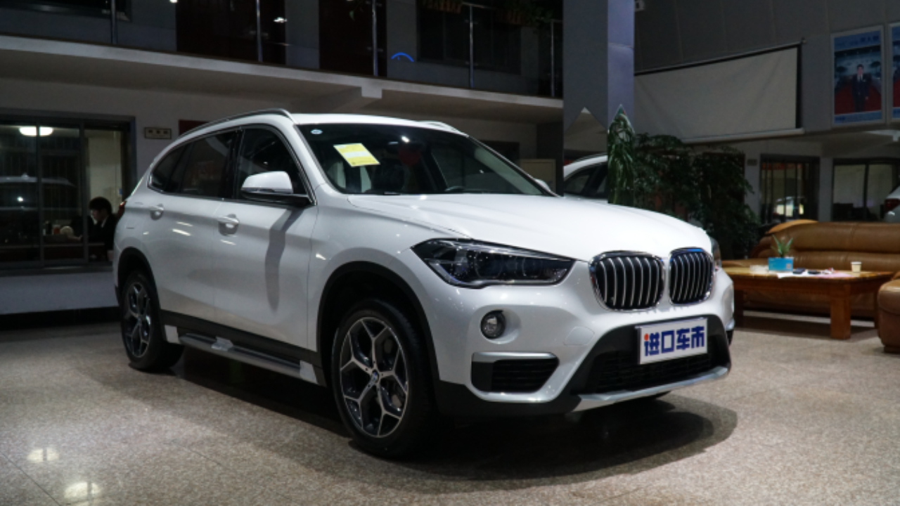 19款宝马x1 外观设计超强视觉冲击力