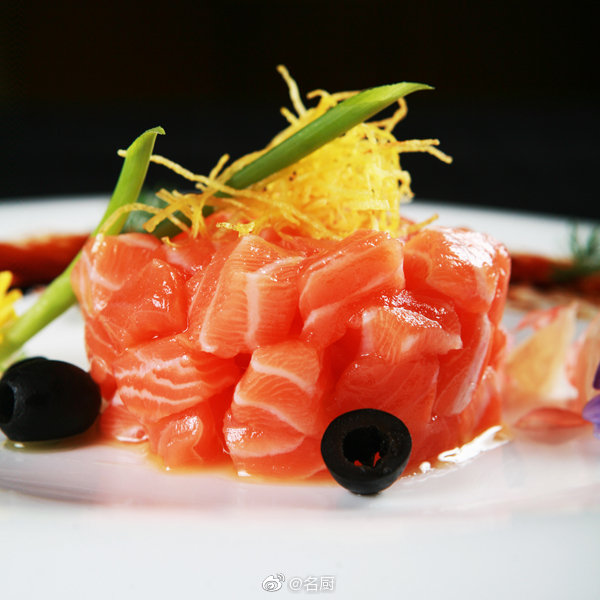 作品名|三文鱼|古志辉|柚子_新浪新闻