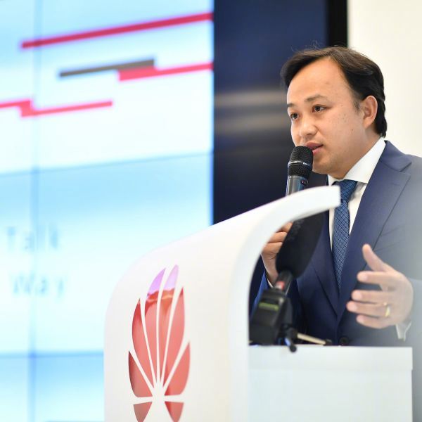 华为高管欧洲演讲:华为是美国欺凌的受害者