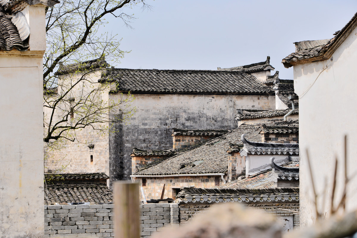 徽州古道,马头墙外,行来无梦人.