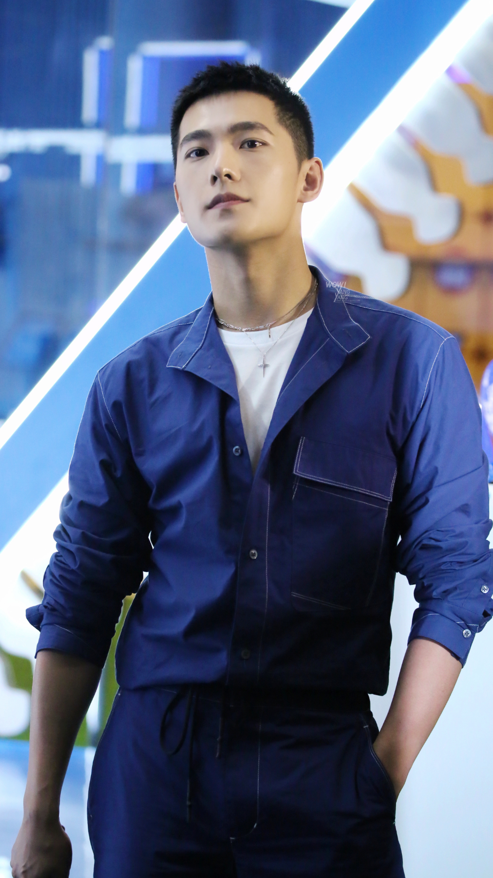 可甜可盐 又a又飒 硬朗帅气的寸头咩～@杨洋