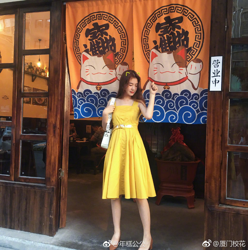 她叫王雅琦,99年,就读于武夷学院,身高165cm,处女座,来