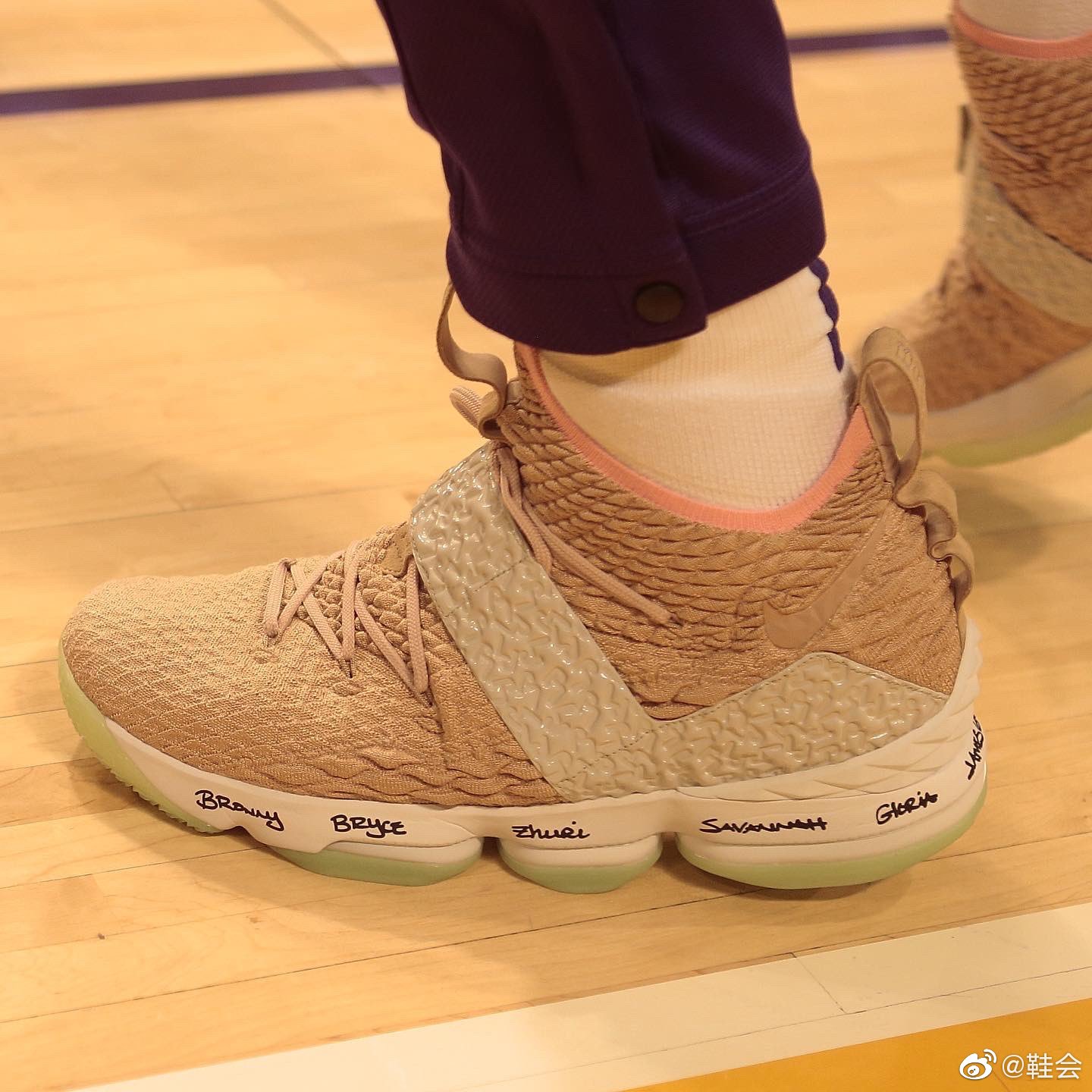 yeezy lebron 15