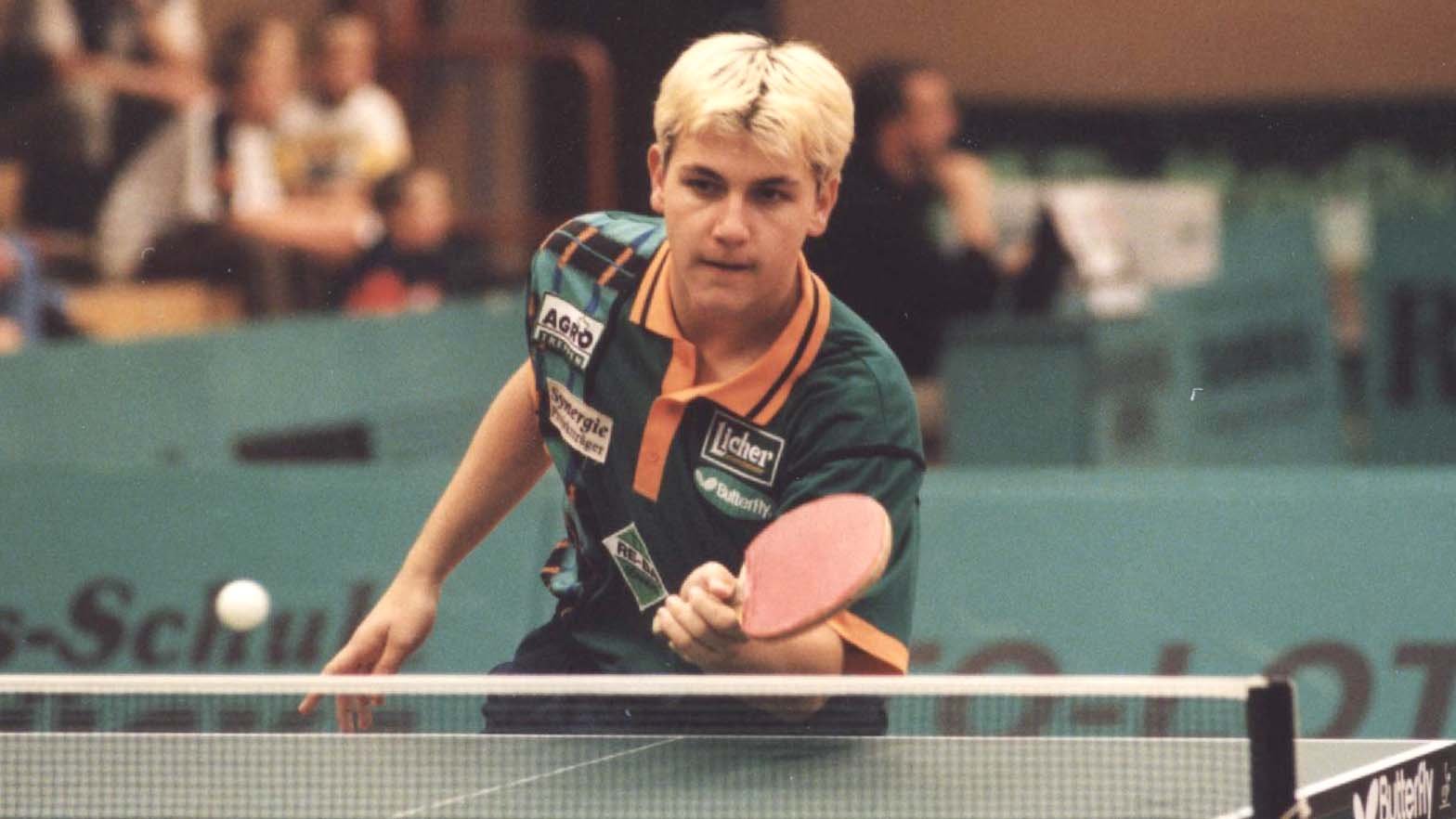 波尔盛世美颜进化史,曾经也是有一头金发的萌少年.不过,年近40