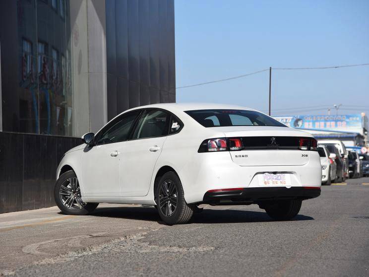 2019款标致308正式上市 入门价格更低售8.97万起