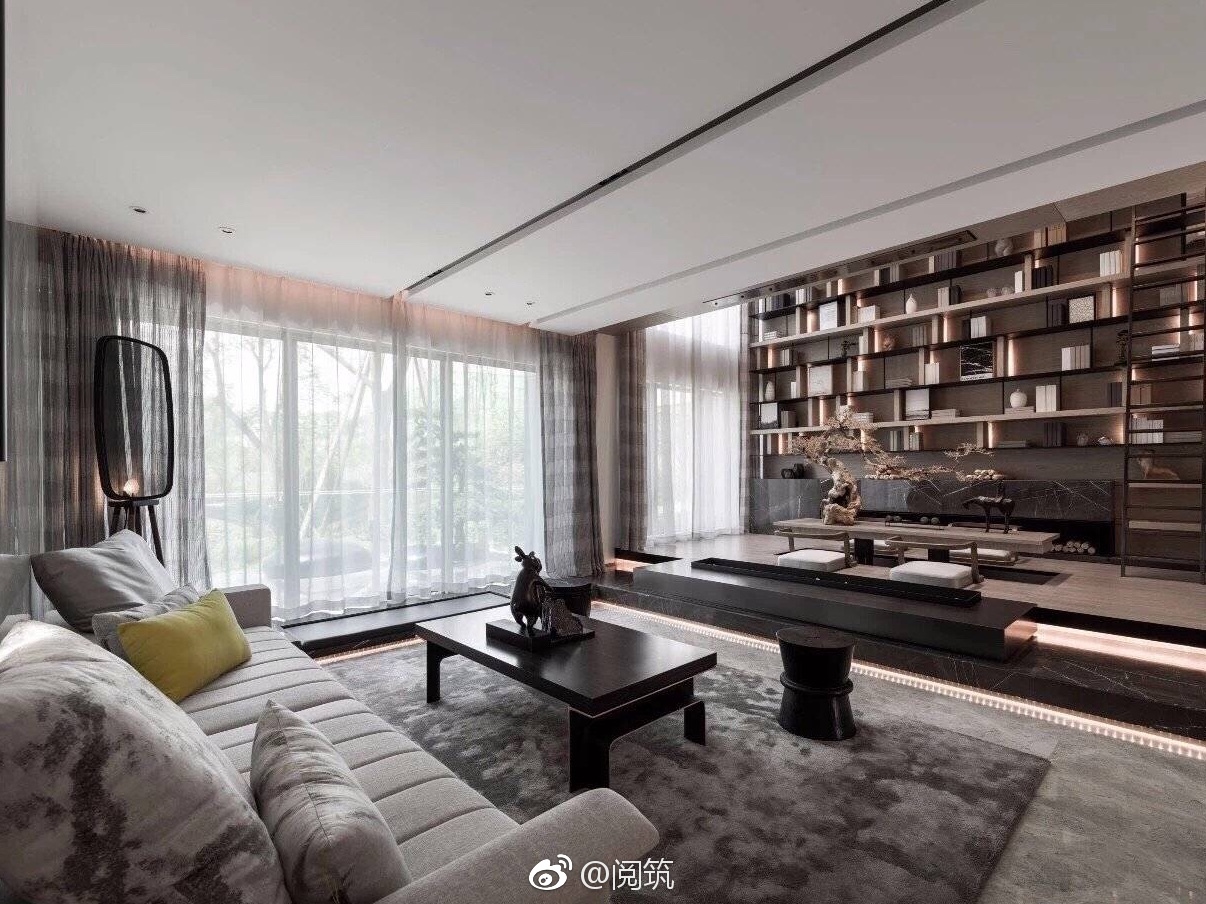 延续古时百宝阁的概念多利用穿透丰富的线条