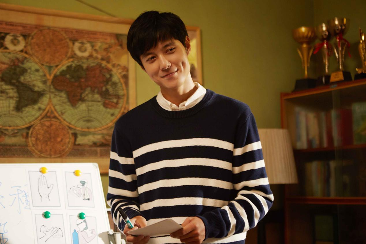 《独家记忆》男主张超竟是童年男神!还演过《铠甲勇士》