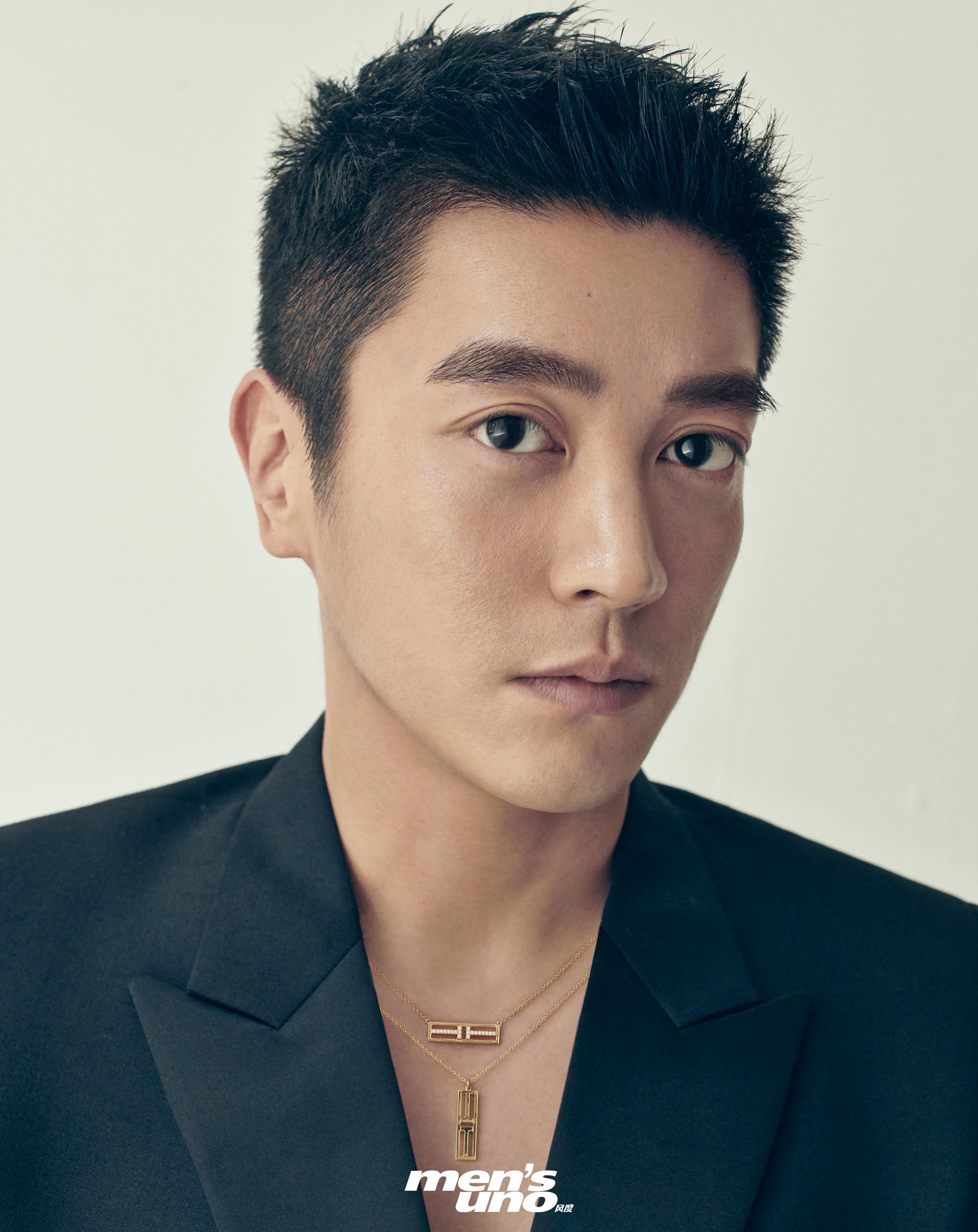 登上风度mensuno10月号封面的杜江侦察记