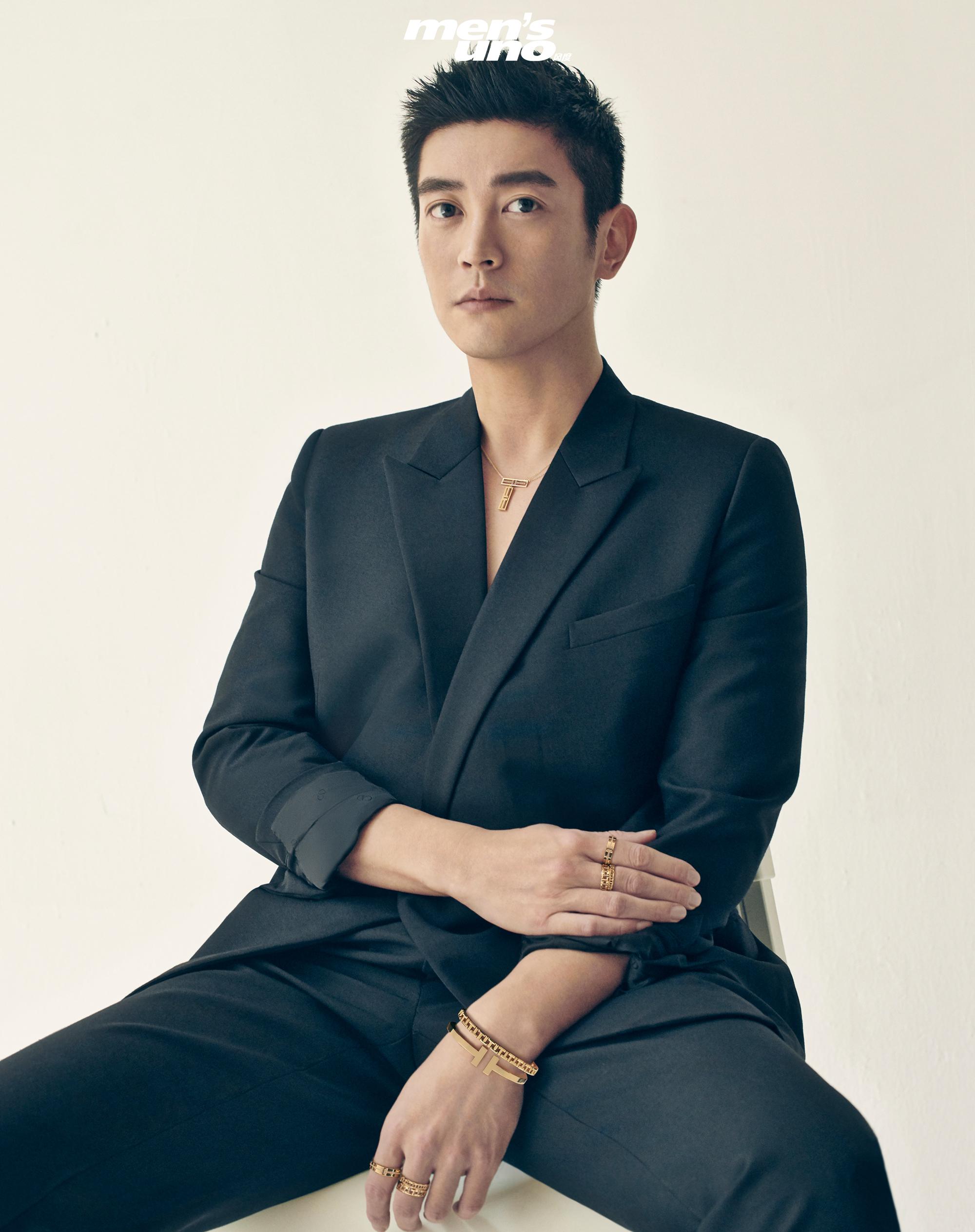 登上风度mensuno10月号封面的杜江侦察记