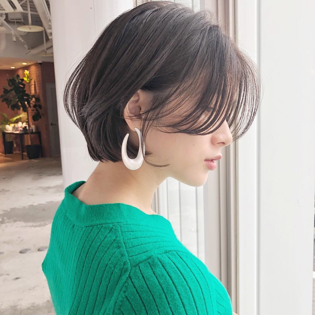 30岁以后的女生剪的短发优雅又有气质