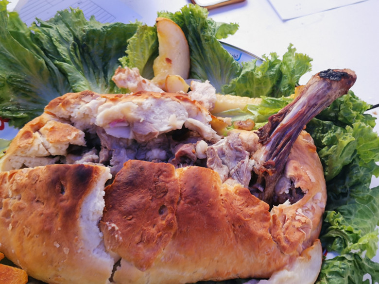 新疆木垒县举办舌尖中国61木垒烧烤美食文化消费扶贫活动