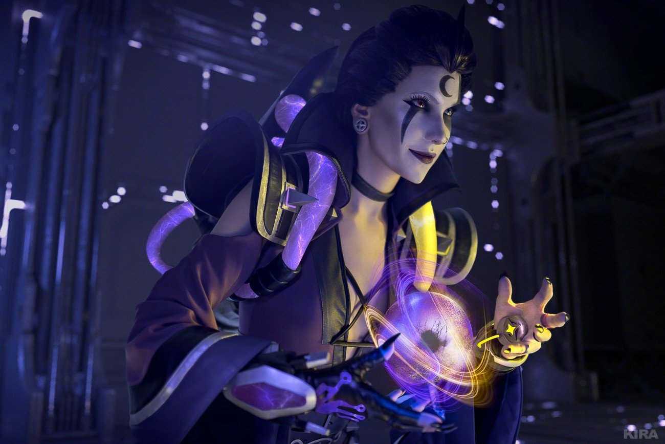 俄罗斯美女cos莫伊拉byhaku