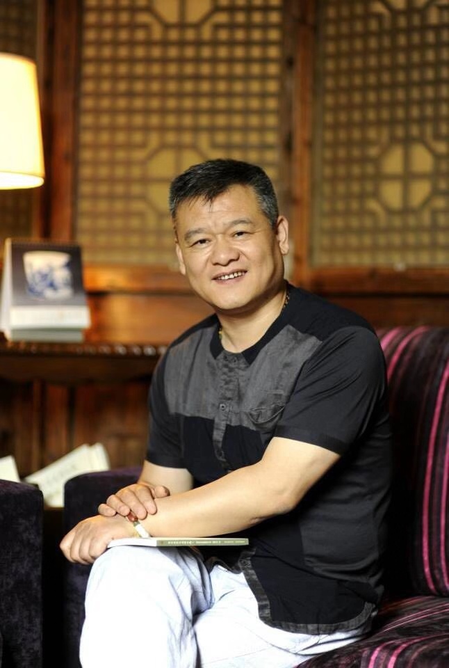 自幼酷爱书,画,师从著名画家吴俊友,周长海,书法家张华先生,山水,花鸟