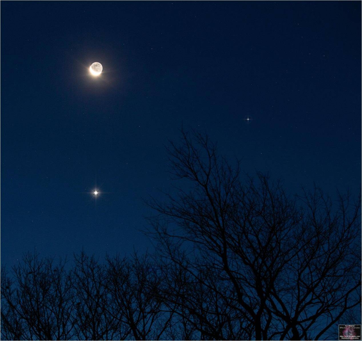 请定好您的闹钟近日的晚上西方夜空将上演角宿一伴月天文奇观