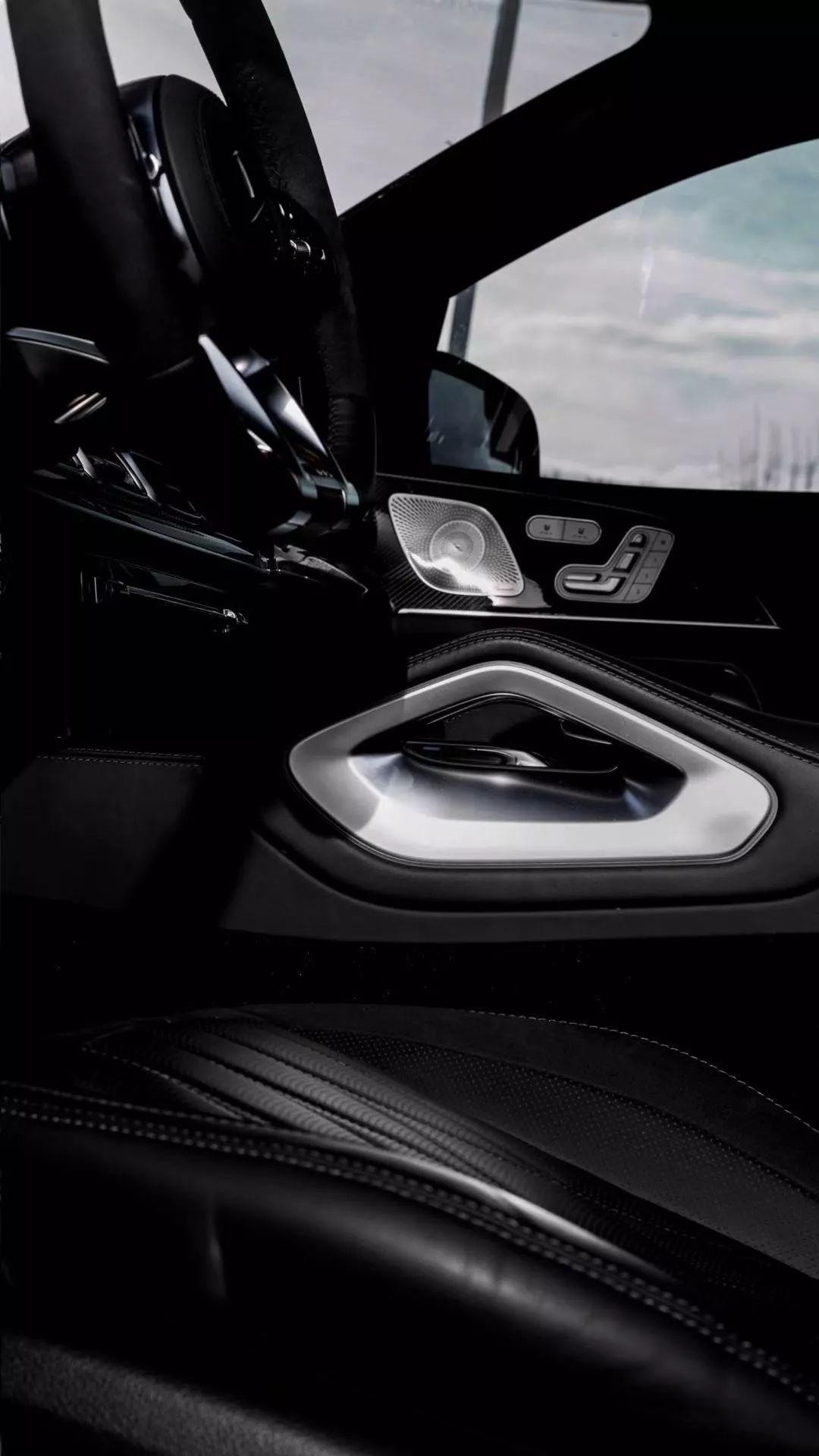 海外试驾丨冰与火之歌，奥地利首试全新梅赛德斯-AMG GLE 53 Coupe