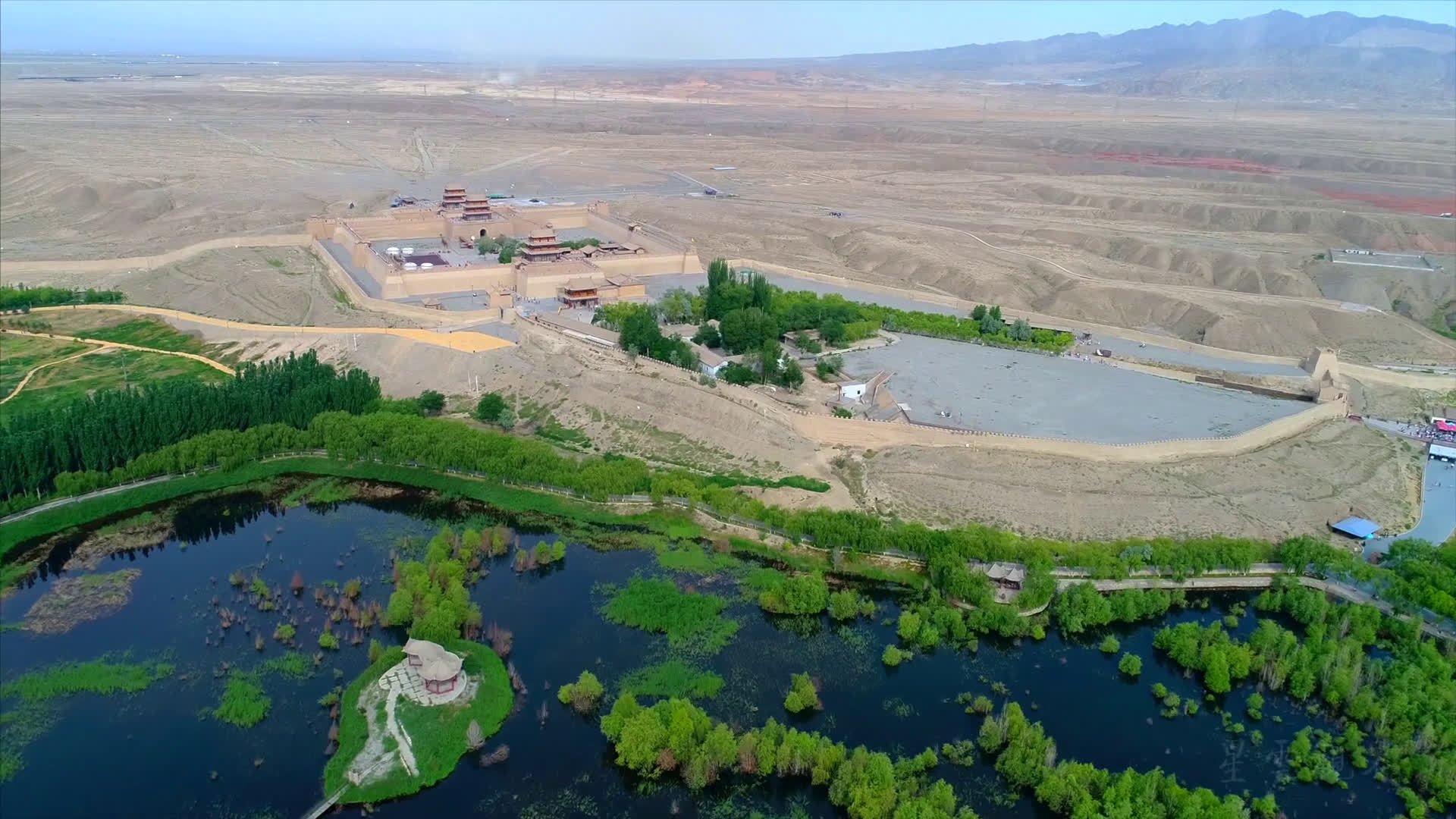 航拍天下第一雄关甘肃嘉峪关