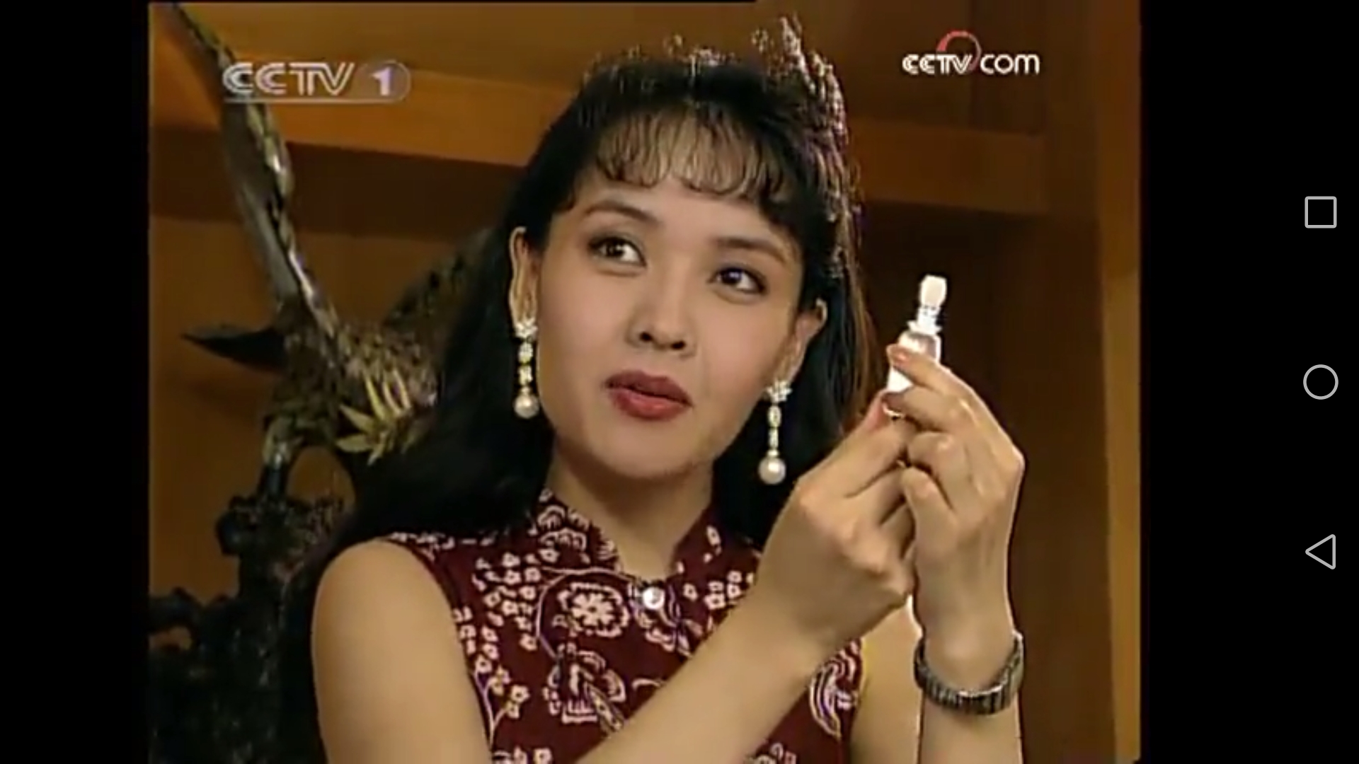 老电视剧《英雄无悔》中最大的反派姚一萍(剧中犯罪集团香港24k的头