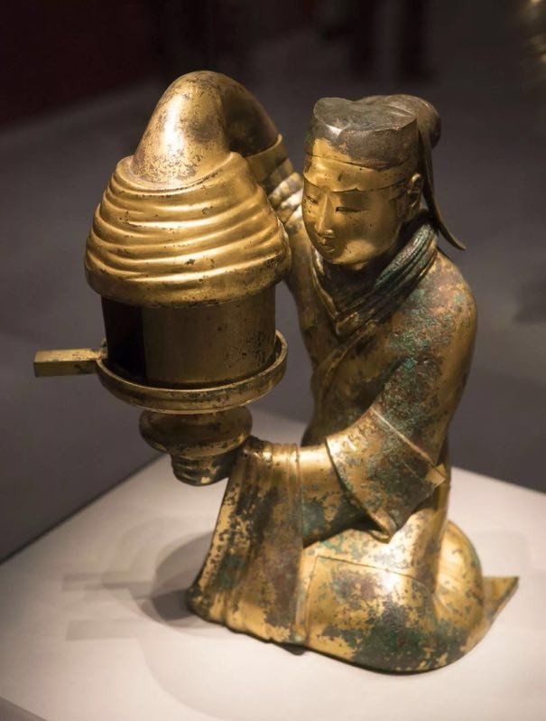 西汉长信宫灯中国汉代青铜器