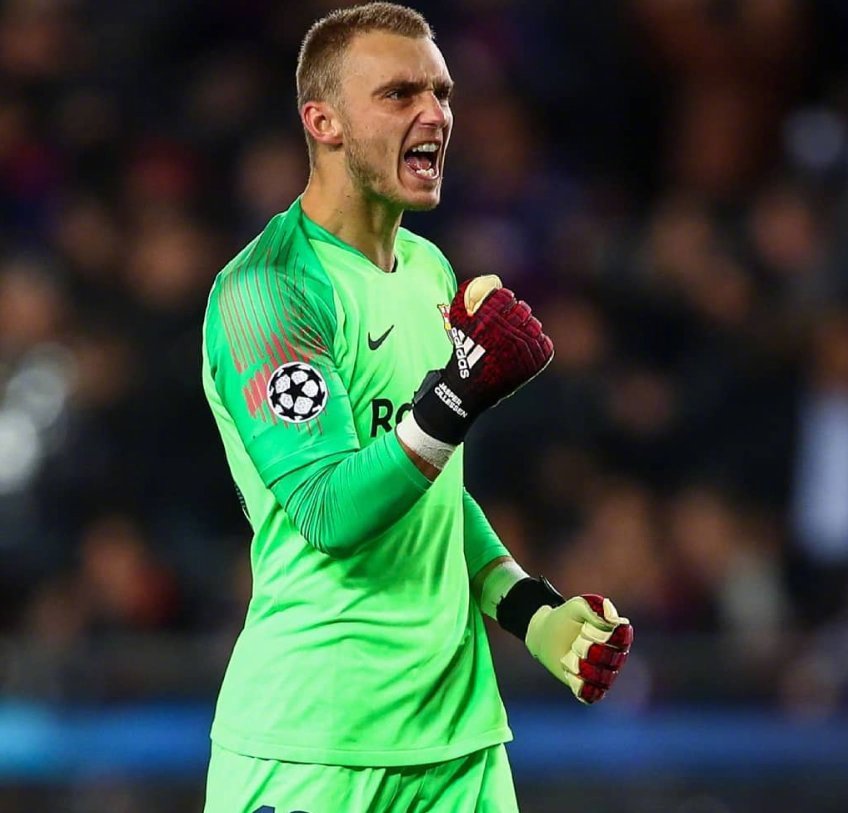 西莱森我这么努力还是替补